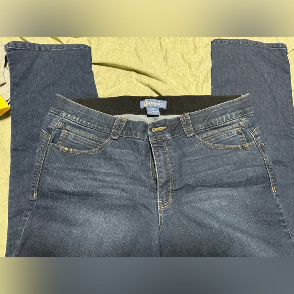 Democracy size 16 jeans . Excellent condition. Smoke free